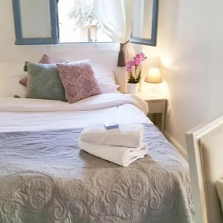 Maison De Thau Tatil Evi